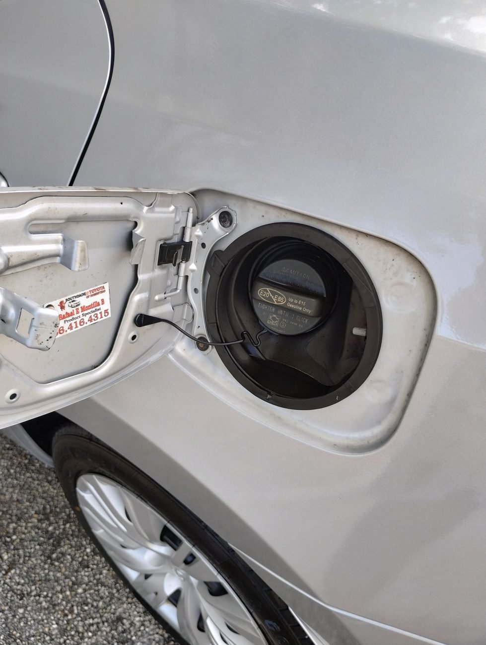 Tapa de combustible limpia después